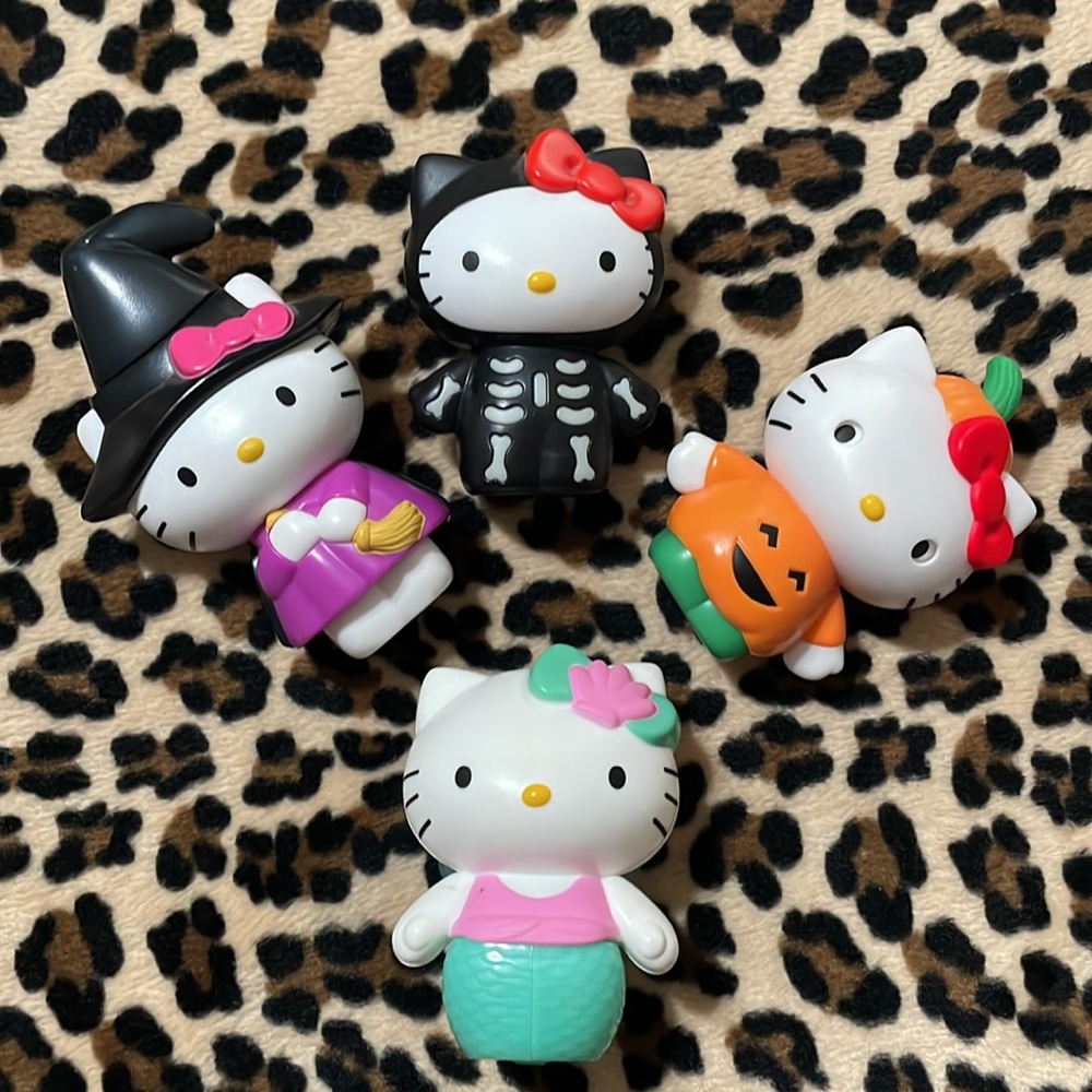 2019 McDonalds Happy Meal HELLO KITTY Toy Sanrio ❤️ Pumpkin Mermaid Halloween 💀